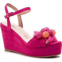 Sandały MENBUR - 20362 Fuchsia 0033. Różowe klapki damskie Menbur, bez wzorów, ze skóry, bez obcasa, na obcasie. W wyprzedaży za 199,00 zł.