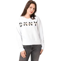DKNY Bluza Biały. Białe bluzy damskie DKNY, m, z nadrukiem, z bawełny, sportowe, bez rękawów, bez kaptura. Za 309,95 zł.