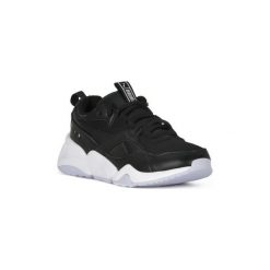 Buty Puma NOVA 2 W. Czarne trampki i tenisówki damskie Puma, bez wzorów, bez zapięcia. Za 399,67 zł.