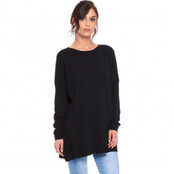 Sweter "Odile" w kolorze czarnym. Czarne swetry klasyczne damskie marki Cosy Winter, s, z okrągłym kołnierzem. W wyprzedaży za 181,95 zł.