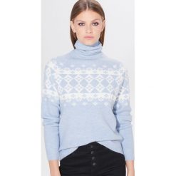 Sweter z golfem - Niebieski. Niebieskie swetry damskie Mohito, s. W wyprzedaży za 39,99 zł.