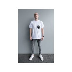 Pocket white. Białe t-shirty męskie marki MAJORS, s, z nadrukiem, z bawełny, bez kołnierzyka. Za 130,00 zł.