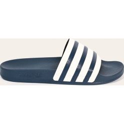 Adidas Originals - Klapki. Niebieskie kapcie męskie adidas Originals, bez wzorów, z materiału. Za 149,90 zł.
