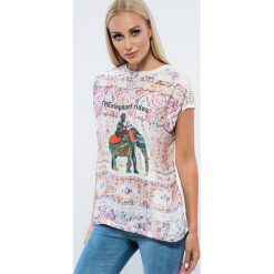 Kremowy T-shirt Ethno 20245. Białe t-shirty damskie marki Fasardi, s, bez wzorów, bez kołnierzyka. Za 29,00 zł.