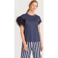 BLUZKA BERNINI Sportmax Code. Niebieskie bluzki damskie Sportmax Code, s, z aplikacjami, z bawełny, z okrągłym kołnierzem, bez rękawów. Za 559,30 zł.