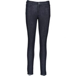 Dżinsy - Skinny fit - w kolorze granatowym. Niebieskie jeansy damskie Wrangler, l, z podwyższonym stanem. W wyprzedaży za 157,95 zł.