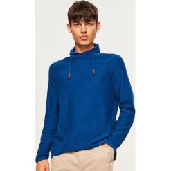 Sweter z wysokim kołnierzem - Niebieski. Niebieskie swetry klasyczne męskie marki Reserved, l. Za 99,99 zł.