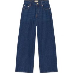 Dżinsy w kolorze niebieskim. Niebieskie jeansy damskie z wysokim stanem American Vintage. W wyprzedaży za 172,95 zł.