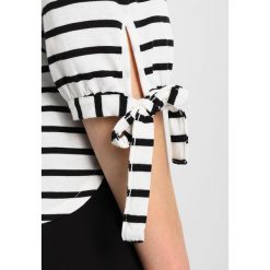 Bluzki asymetryczne: Opus SNOOKIE STRIPE Bluzka z długim rękawem milk