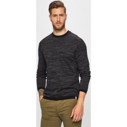 Jack & Jones - Sweter. Niebieskie swetry męskie Jack & Jones, s, bez wzorów, z bawełny, z okrągłym kołnierzem, bez kaptura. Za 129,90 zł.