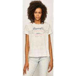 Pepe Jeans - T-shirt Adette. Białe bluzki damskie Pepe Jeans, s, z nadrukiem, z bawełny, casualowe, z okrągłym kołnierzem, z krótkim rękawem. W wyprzedaży za 89,90 zł.