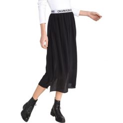 Calvin Klein Spódnica Czarny. Czarne spódniczki damskie Calvin Klein, xs, bez wzorów, z wiskozy. Za 393,95 zł.