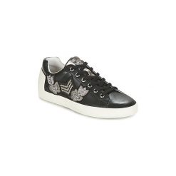 Buty Ash NAK-AR. Czarne trampki i tenisówki damskie Ash, bez wzorów, bez zapięcia. Za 404,50 zł.