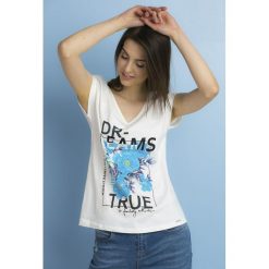 Bluzka w kolorowe kwiaty. Niebieskie bluzki damskie Monnari, w kwiaty, z bawełny, bez kołnierzyka. Za 39,95 zł.
