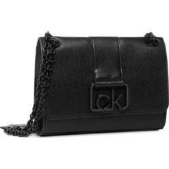 Torebka CALVIN KLEIN - Ck Signature Conv Crossbody Md K60K606350 BAX. Czarne torebki klasyczne damskie Calvin Klein, bez wzorów, ze skóry ekologicznej, klasyczne, bez dodatków. W wyprzedaży za 559,00 zł.