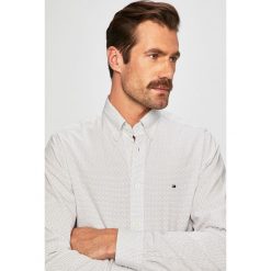 Tommy Hilfiger - Koszula. Białe koszule męskie TOMMY HILFIGER, s, bez wzorów, z bawełny, button down, z długim rękawem. Za 389,90 zł.