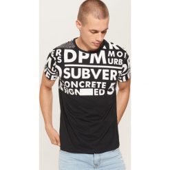 T-shirt z napisami - Czarny. Czarne t-shirty męskie House, l, z napisami. Za 39,99 zł.