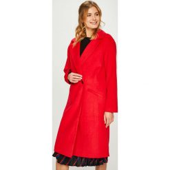 Answear - Płaszcz Heritage. Czerwone kurtki damskie ANSWEAR, s, z elastanu, klasyczne. W wyprzedaży za 139,90 zł.