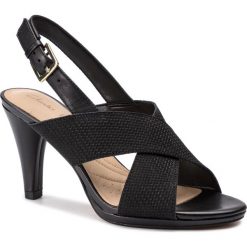 Sandały CLARKS - Dalia Lotus 261407724 Black Combi. Czarne klapki damskie Clarks, bez wzorów, ze skóry, bez obcasa, na obcasie. W wyprzedaży za 269,00 zł.