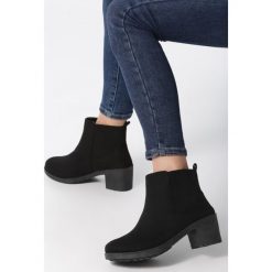 Czarne Botki Shicho. Czarne botki damskie Born2be, prążkowane, eleganckie, z okrągłym noskiem, za kostkę, na średnim obcasie, na obcasie, bez zapięcia. Za 139,99 zł.