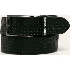 Armani Exchange - Pasek skórzany. Czarne paski męskie Armani Exchange, w paski, ze skóry. Za 359,90 zł.