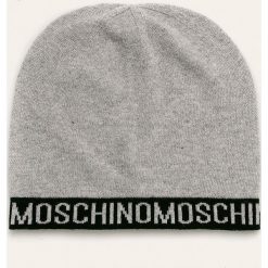Moschino - Czapka. Białe czapki damskie MOSCHINO, na zimę, z wiskozy. W wyprzedaży za 199,90 zł.
