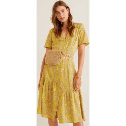 Mango - Sukienka Rodas. Niebieskie sukienki damskie Mango, na co dzień, s, bez wzorów, z wiskozy, casualowe, bez kołnierzyka, z krótkim rękawem, krótkie, mini, rozkloszowane. W wyprzedaży za 69,90 zł.