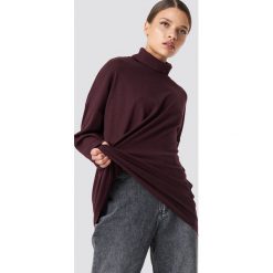 NA-KD Sweter z golfem - Purple. Fioletowe swetry damskie NA-KD, bez wzorów, z dzianiny, z długim rękawem, długie, bez kaptura. W wyprzedaży za 30,28 zł.