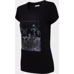 T-shirt damski TSD615 - głęboka czerń - Outhorn. Pomarańczowe koszulki damskie Outhorn, bez wzorów, bez kołnierzyka, bez rękawów. W wyprzedaży za 29,99 zł.