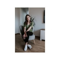 T-shirt Basic Olive. Zielone t-shirty damskie Hello rabbit, bez wzorów, z bawełny, z dekoltem na plecach. Za 129,00 zł.