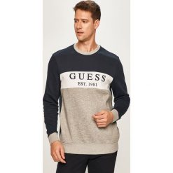Guess Jeans - Bluza. Bluzy męskie Guess Jeans, xxl, z aplikacjami, z elastanu, z okrągłym kołnierzem, bez rękawów, bez kaptura. W wyprzedaży za 219,90 zł.