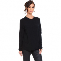 Sweter "Jamie" w kolorze czarnym. Czarne swetry klasyczne damskie marki Cosy Winter, s, ze splotem, z okrągłym kołnierzem. W wyprzedaży za 181,95 zł.
