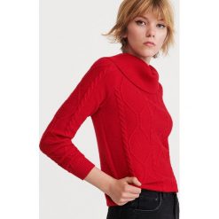 Sweter z warkoczowym splotem - Czerwony. Czerwone swetry damskie Reserved, s, bez wzorów, ze splotem, bez rękawów, bez kaptura. Za 79,99 zł.