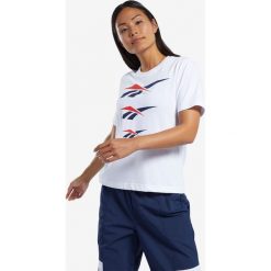 Reebok Classic Koszulka Biały. Białe koszulki damskie Reebok Classic, s, z nadrukiem, z bawełny, bez kołnierzyka, z krótkim rękawem. Za 111,95 zł.