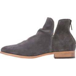 Botki męskie: Shoe The Bear SOHO Botki dark grey