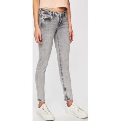 Pepe Jeans - Jeansy Cher. Jeansy damskie Pepe Jeans. Za 379,90 zł.