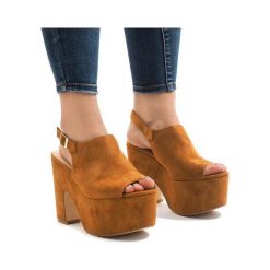 Camel sandały na masywnym klocku 8263CA. Pomarańczowe sandały damskie ButyModne, bez wzorów, bez obcasa, bez zapięcia. Za 77,99 zł.