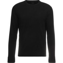 Armani Exchange Sweter black. Czarne swetry klasyczne męskie marki Armani Exchange, l, z materiału, z kapturem. Za 399,00 zł.