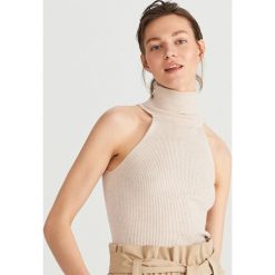 Top z golfem - Beżowy. Brązowe topy damskie Reserved, s, bez wzorów, z golfem. Za 49,99 zł.