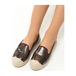 Brązowe Espadryle Javiera. Szare espadryle damskie marki Tamaris, z materiału. Za 39,99 zł.