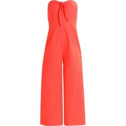 Kombinezony damskie: MINKPINK SAY IT RIGHT STRAPLESS Kombinezon coral