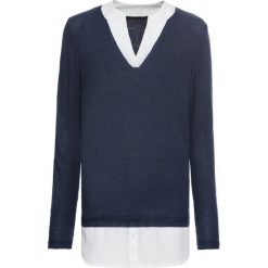 Sweter z koszulową wstawką bonprix ciemnoniebieski. Niebieskie swetry damskie bonprix, bez wzorów, bez rękawów, bez kaptura. Za 99,99 zł.