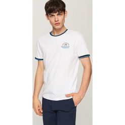 T-shirty męskie: T-shirt z ozdobnymi ściągaczami – Biały