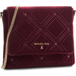 Torebka PATRIZIA PEPE - 2V7340/A4M3-R621 Ruby Strass. Czerwone torebki klasyczne damskie marki Patrizia Pepe, bez wzorów, z materiału, klasyczne, bez dodatków. W wyprzedaży za 459,00 zł.