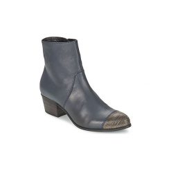 Botki Vic LONDRA. Niebieskie botki damskie Vic, bez obcasa, bez zapięcia. Za 923,30 zł.