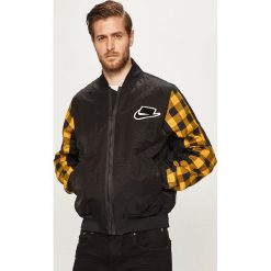 Nike Sportswear - Kurtka bomber. Płaszcze męskie Nike Sportswear, s, bez wzorów, z elastanu, krótkie, bez kaptura. Za 529,90 zł.