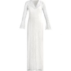 IVY & OAK BRIDAL SPECIAL BRIDAL DRESS Suknia balowa snow white. Białe sukienki damskie marki Ivy & Oak Bridal, bez wzorów, z bawełny, wizytowe, bez kołnierzyka, bez rękawów. W wyprzedaży za 731,40 zł.