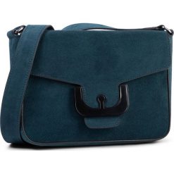 Torebka COCCINELLE - EJ6 Ambrine Cross E1 EJ6 15 01 01 Teal B26. Zielone listonoszki damskie Coccinelle, bez wzorów, ze skóry, bez dodatków. Za 1049,00 zł.