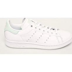 Adidas Originals - Buty skórzane Stan Smith. Białe buty sportowe damskie adidas Originals, bez wzorów, ze skóry, sportowe. Za 399,90 zł.