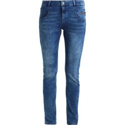 Mos Mosh NELLY SATIN JEANS Jeansy Slim fit blue. Niebieskie jeansy damskie relaxed fit marki Mos Mosh, z bawełny. W wyprzedaży za 419,30 zł.